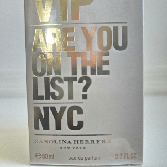 New Carolina Herrera 212 VIP Eau de Parfum 2.7 fl oz/80 ml - Sealed Packaging - Picture 9 of 12